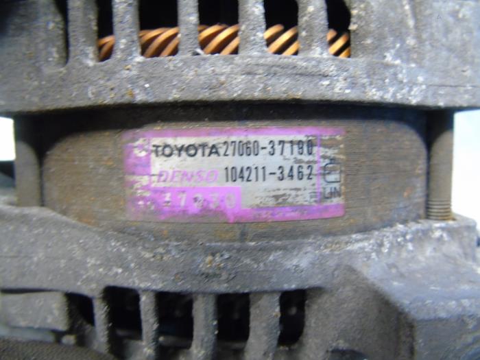Dynamo van een Toyota RAV4 (A4) 2.0 16V VVT-i 4x4 2016