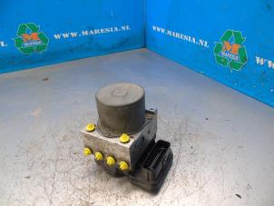 Gebruikte ABS Pomp Toyota RAV4 (A4) 2.0 16V VVT-i 4x4 Prijs € 315,00 Margeregeling aangeboden door Maresia Auto Recycling B.V.