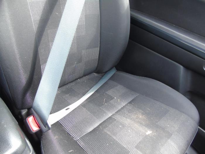 Front seatbelt, right Suzuki Grand Vitara