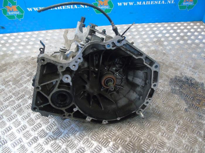 Gebruikte Versnellingsbak Suzuki Vitara (LY/MY) 1.6 16V VVT Prijs € 525,00 Margeregeling aangeboden door Maresia Auto Recycling B.V.