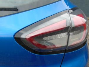 Gebruikte Achterlicht rechts Ford Puma 1.0 Ti-VCT EcoBoost mHEV 12V Prijs € 115,50 Margeregeling aangeboden door Maresia Auto Recycling B.V.