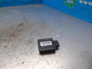 Gebruikte Antenne Versterker Ford C-Max (DXA) 1.5 TDCi 120 16V Prijs € 25,73 Margeregeling aangeboden door Maresia Auto Recycling B.V.