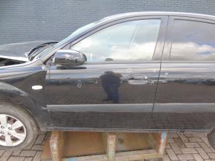 Gebruikte Portier 4Deurs links-voor Kia Rio II (DE) 1.4 16V Prijs € 131,25 Margeregeling aangeboden door Maresia Auto Recycling B.V.