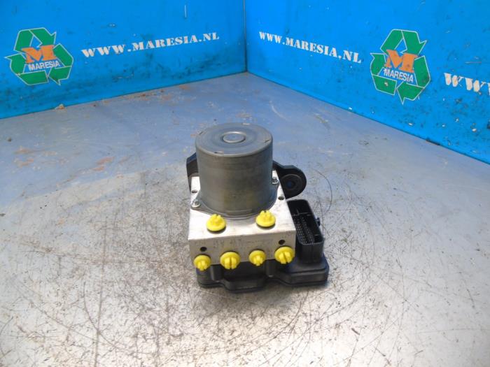 Gebruikte ABS Pomp Seat Arona (KJX) 1.0 TSI 12V Prijs € 105,00 Margeregeling aangeboden door Maresia Auto Recycling B.V.