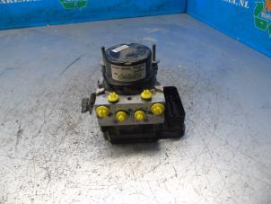 Gebruikte ABS Pomp Toyota Yaris III (P13) 1.33 16V Dual VVT-I Prijs € 131,25 Margeregeling aangeboden door Maresia Auto Recycling B.V.