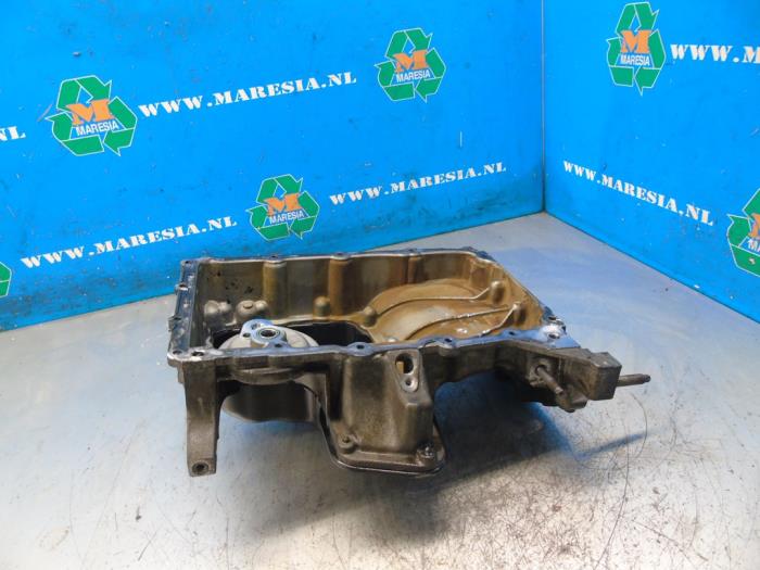 Gebruikte Carterpan Peugeot 208 I (CA/CC/CK/CL) 1.2 Vti 12V PureTech 82 Prijs € 52,50 Margeregeling aangeboden door Maresia Auto Recycling B.V.