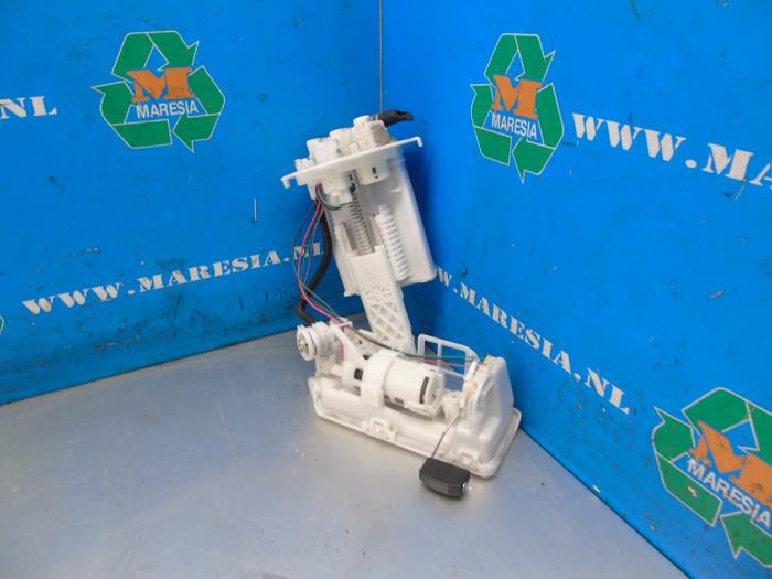Gebruikte Tank element Pomp Toyota C-HR (X1,X5) 1.8 16V Hybrid Prijs € 131,25 Margeregeling aangeboden door Maresia Auto Recycling B.V.