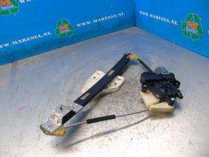 Gebruikte Ruitmechaniek 4Deurs links-achter Seat Leon (5FB) 1.4 TSI 16V Prijs € 73,50 Margeregeling aangeboden door Maresia Auto Recycling B.V.