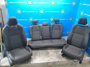 Gebruikte Interieur Bekledingsset Toyota Corolla (E21/EA1/EH1) 1.8 16V Hybrid Prijs € 787,50 Margeregeling aangeboden door Maresia Auto Recycling B.V.