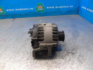 Gebruikte Dynamo Opel Mokka/Mokka X 1.6 16V EcoFlex 4x2 Prijs € 68,25 Margeregeling aangeboden door Maresia Auto Recycling B.V.
