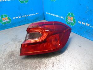 Gebruikte Achterlicht rechts Ford Fiesta 7 1.0 EcoBoost 12V 100 Prijs € 126,00 Margeregeling aangeboden door Maresia Auto Recycling B.V.