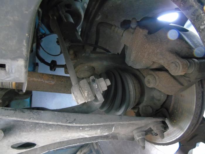 Gebruikte Aandrijfas links-voor Citroen DS3 (SA) 1.6 e-THP 165 16V Prijs € 78,75 Margeregeling aangeboden door Maresia Auto Recycling B.V.