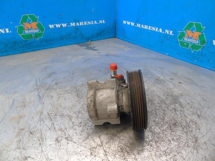 Gebruikte Pomp Servo Chevrolet Captiva (C100) 2.0 CDTI 16V 150 4x4 Prijs € 84,00 Margeregeling aangeboden door Maresia Auto Recycling B.V.