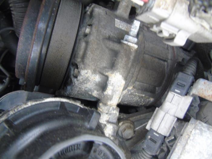 Gebruikte Aircopomp Lexus LS (F4) 460 4.6 32V VVT-i Prijs € 262,50 Margeregeling aangeboden door Maresia Auto Recycling B.V.