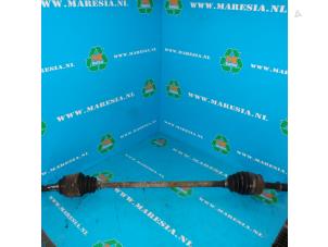 Gebruikte Cardanas rechts-voor (VWA) Opel Corsa B (73/78/79) 1.4i Prijs € 21,00 Margeregeling aangeboden door Maresia Auto Recycling B.V.