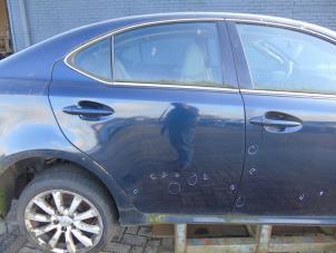 Gebruikte Deur 4Deurs rechts-achter Lexus IS (E2) 220d 16V Prijs € 210,00 Margeregeling aangeboden door Maresia Auto Recycling B.V.