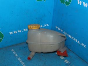 Gebruikte Expansievat Opel Astra G (F08/48) 1.6 Prijs € 31,50 Margeregeling aangeboden door Maresia Auto Recycling B.V.