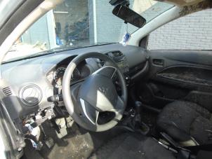 Gebruikte Airbag Set + Module Mitsubishi Space Star (A0) 1.0 12V Prijs € 525,00 Margeregeling aangeboden door Maresia Auto Recycling B.V.