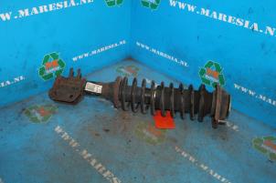 Gebruikte Mac Phersonpoot links-voor Chevrolet Matiz 0.8 S,SE Prijs € 31,50 Margeregeling aangeboden door Maresia Auto Recycling B.V.