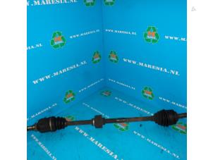 Gebruikte Aandrijfas rechts-voor Toyota Avensis (T22) 1.8 16V Prijs € 47,25 Margeregeling aangeboden door Maresia Auto Recycling B.V.