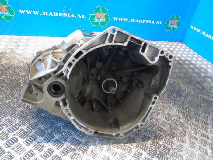 Gebruikte Versnellingsbak Nissan Juke (F15) 1.2 DIG-T 16V Prijs € 525,00 Margeregeling aangeboden door Maresia Auto Recycling B.V.