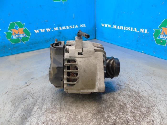 Gebruikte Alternator Hyundai iX20 (JC) 1.4i 16V Prijs € 36,75 Margeregeling aangeboden door Maresia Auto Recycling B.V.