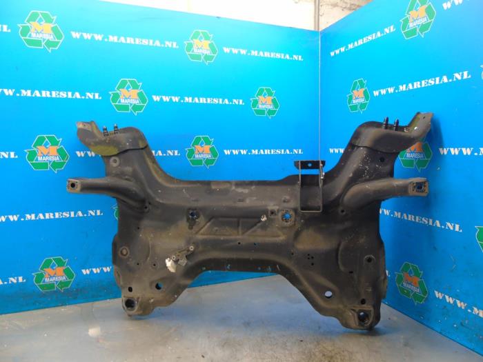 Gebruikte Subframe Peugeot 3008 I (0U/HU) 2.0 HDiF 16V, BlueHDi 150 16V Prijs € 105,00 Margeregeling aangeboden door Maresia Auto Recycling B.V.