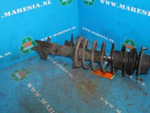 Gebruikte Voorpoot rechts Chevrolet Nubira Wagon (J100) 1.6 16V Prijs € 31,50 Margeregeling aangeboden door Maresia Auto Recycling B.V.