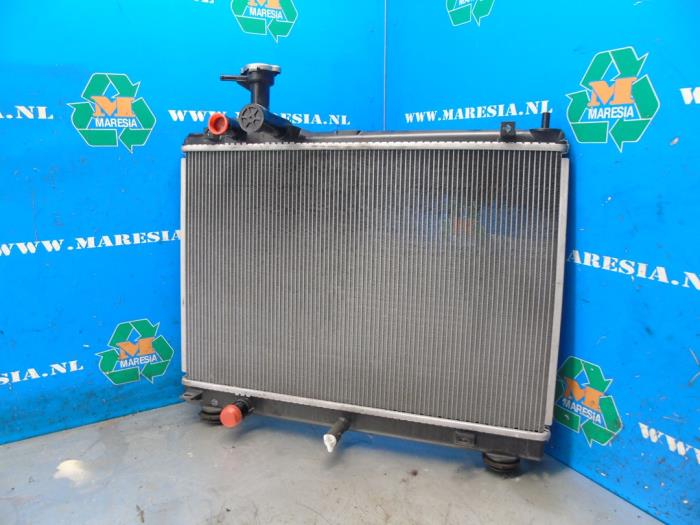 Gebruikte Radiateur Suzuki Swift (ZC/ZD) 1.2 Dual Jet 16V Smart Hybrid Prijs € 183,75 Margeregeling aangeboden door Maresia Auto Recycling B.V.