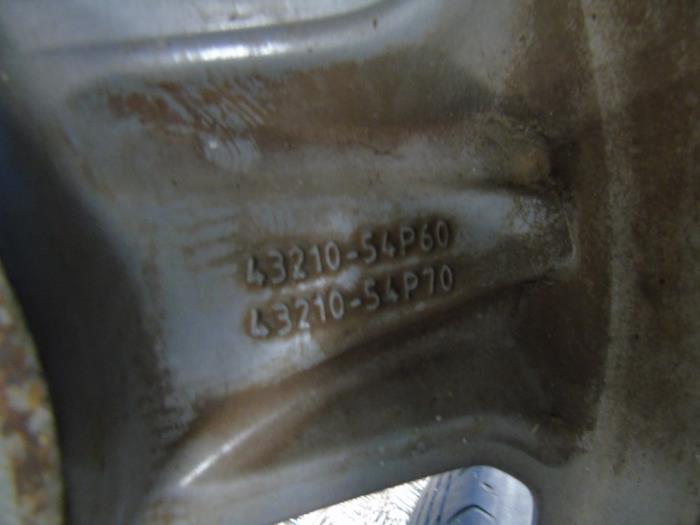 Velgen set + banden van een Suzuki Vitara (LY/MY) 1.6 16V VVT 2015