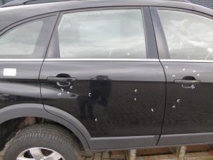 Gebruikte Deur 4Deurs rechts-achter Chevrolet Captiva (C100) 2.4 16V 4x4 Prijs € 157,50 Margeregeling aangeboden door Maresia Auto Recycling B.V.