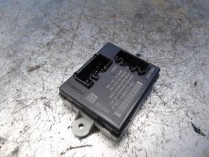 Gebruikte Deur module Ford Kuga II 2.0 TDCi 16V 180 4x4 Prijs € 57,75 Margeregeling aangeboden door Maresia Auto Recycling B.V.