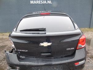Gebruikte Achterklep Chevrolet Cruze (305) 1.6 16V VVT Prijs € 210,00 Margeregeling aangeboden door Maresia Auto Recycling B.V.
