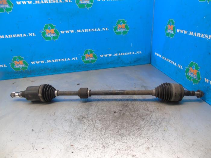 Gebruikte Aandrijfas rechts-voor Chevrolet Cruze (305) 1.6 16V VVT Prijs € 105,00 Margeregeling aangeboden door Maresia Auto Recycling B.V.