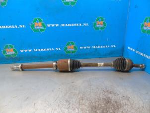 Gebruikte Steekas rechts-voor Dacia Duster (SR) 1.3 TCE 150 16V Prijs € 131,25 Margeregeling aangeboden door Maresia Auto Recycling B.V.