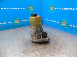 Gebruikte Pomp Servo Renault Trafic (1FL/2FL/3FL/4FL) 1.6 dCi 125 Twin Turbo Prijs € 267,75 Margeregeling aangeboden door Maresia Auto Recycling B.V.