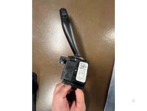 Gebruikte Knipperlicht Schakelaar Seat Leon (1P1) 1.6 Prijs € 47,25 Margeregeling aangeboden door Maresia Auto Recycling B.V.