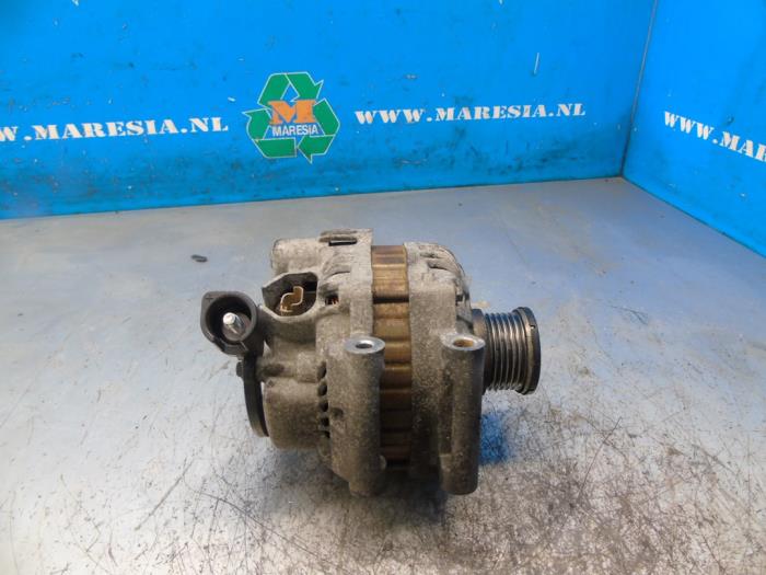 Gebruikte Alternator Peugeot RCZ (4J) 1.6 16V THP Prijs € 78,75 Margeregeling aangeboden door Maresia Auto Recycling B.V.