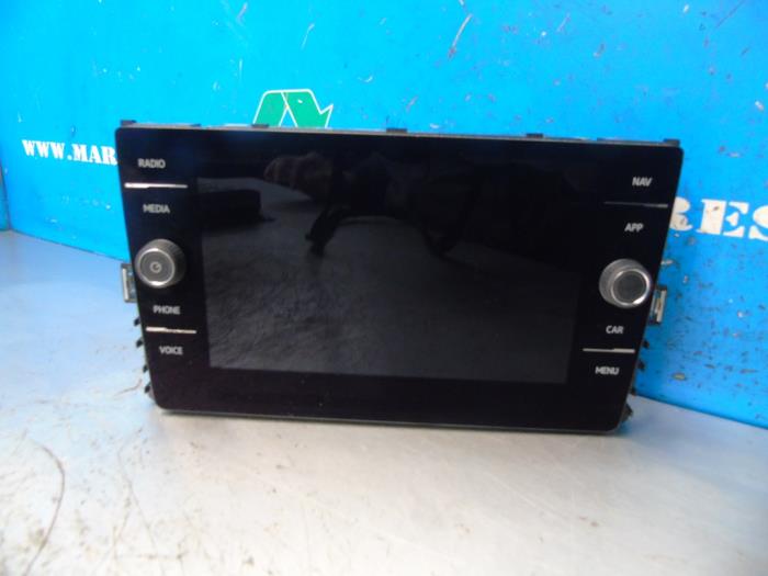 Gebruikte Display Multi Media regelunit Volkswagen Polo VI (AW1) 2.0 GTI Prijs € 294,00 Margeregeling aangeboden door Maresia Auto Recycling B.V.