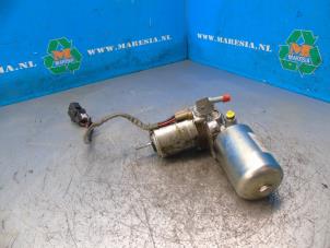 Gebruikte Vacuumpomp Rembekrachtiging Lexus UX 250h 2.0 16V Prijs € 199,50 Margeregeling aangeboden door Maresia Auto Recycling B.V.