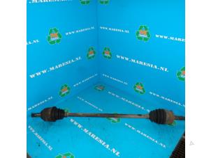 Gebruikte Cardanas rechts-voor (VWA) Opel Tigra (75) 1.4i 16V Prijs € 36,75 Margeregeling aangeboden door Maresia Auto Recycling B.V.