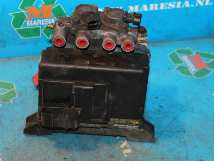 Gebruikte ABS Pomp Daewoo Espero 2.0 CD Prijs € 21,00 Margeregeling aangeboden door Maresia Auto Recycling B.V.