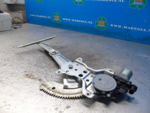 Gebruikte Raammechaniek 4Deurs links-voor Nissan Pixo (D31S) 1.0 12V Prijs € 42,00 Margeregeling aangeboden door Maresia Auto Recycling B.V.