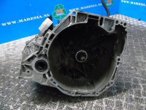 Gebruikte Versnellingsbak Dacia Duster (HS) 1.2 TCE 16V Prijs € 577,50 Margeregeling aangeboden door Maresia Auto Recycling B.V.