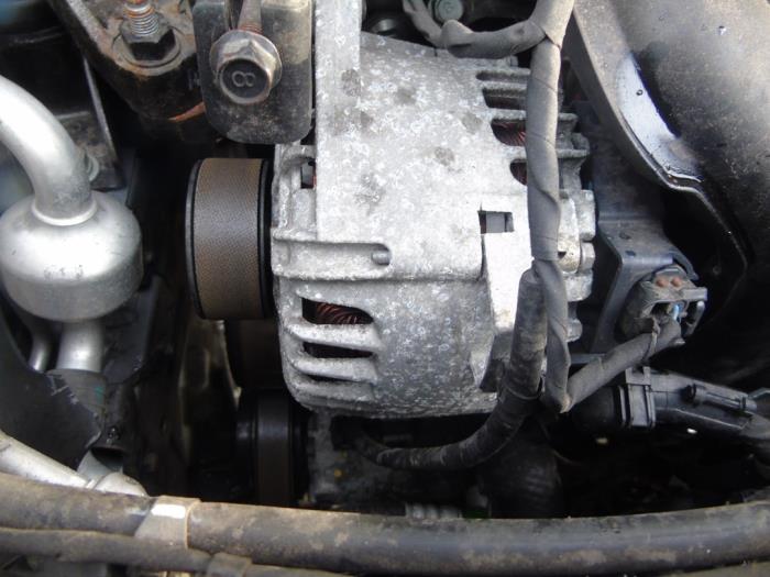Gebruikte Dynamo Kia Venga 1.4 CVVT 16V Prijs € 73,50 Margeregeling aangeboden door Maresia Auto Recycling B.V.