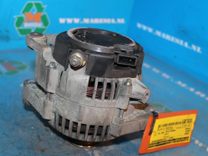 Dynamo van een Daewoo Leganza 2.0 SX,CDX 16V 1997