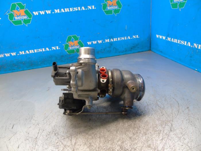 Gebruikte Turbo Dacia Duster (SR) 1.3 TCE 150 16V Prijs € 236,25 Margeregeling aangeboden door Maresia Auto Recycling B.V.
