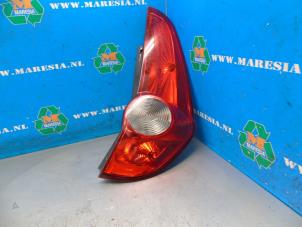 Gebruikte Achterlicht rechts Opel Agila (B) 1.0 12V Prijs € 36,75 Margeregeling aangeboden door Maresia Auto Recycling B.V.