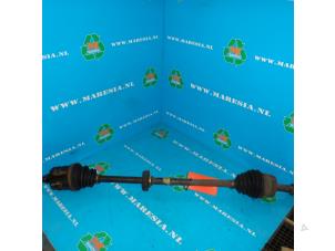 Gebruikte Cardanas rechts-voor (VWA) Daewoo Leganza 2.0 SX,CDX 16V Prijs € 42,00 Margeregeling aangeboden door Maresia Auto Recycling B.V.