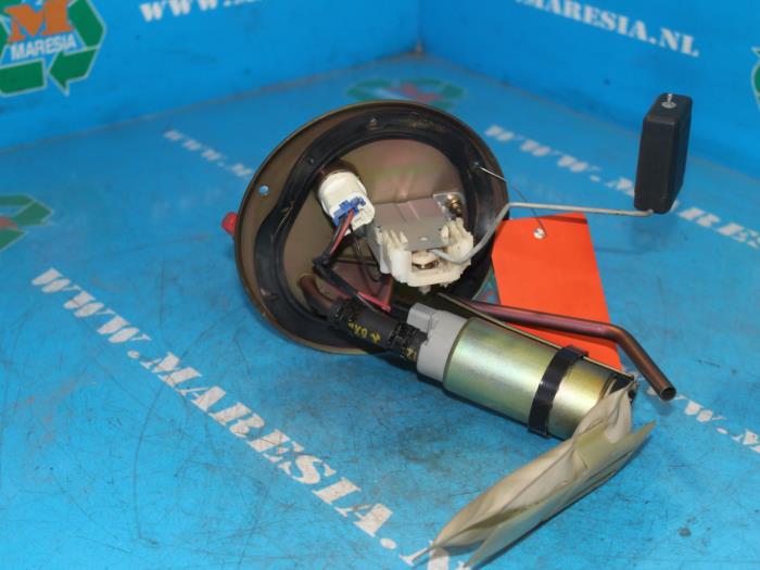 Gebruikte Brandstofpomp Elektrisch Mazda 323 (BA12) 1.5i 16V Prijs € 36,75 Margeregeling aangeboden door Maresia Auto Recycling B.V.